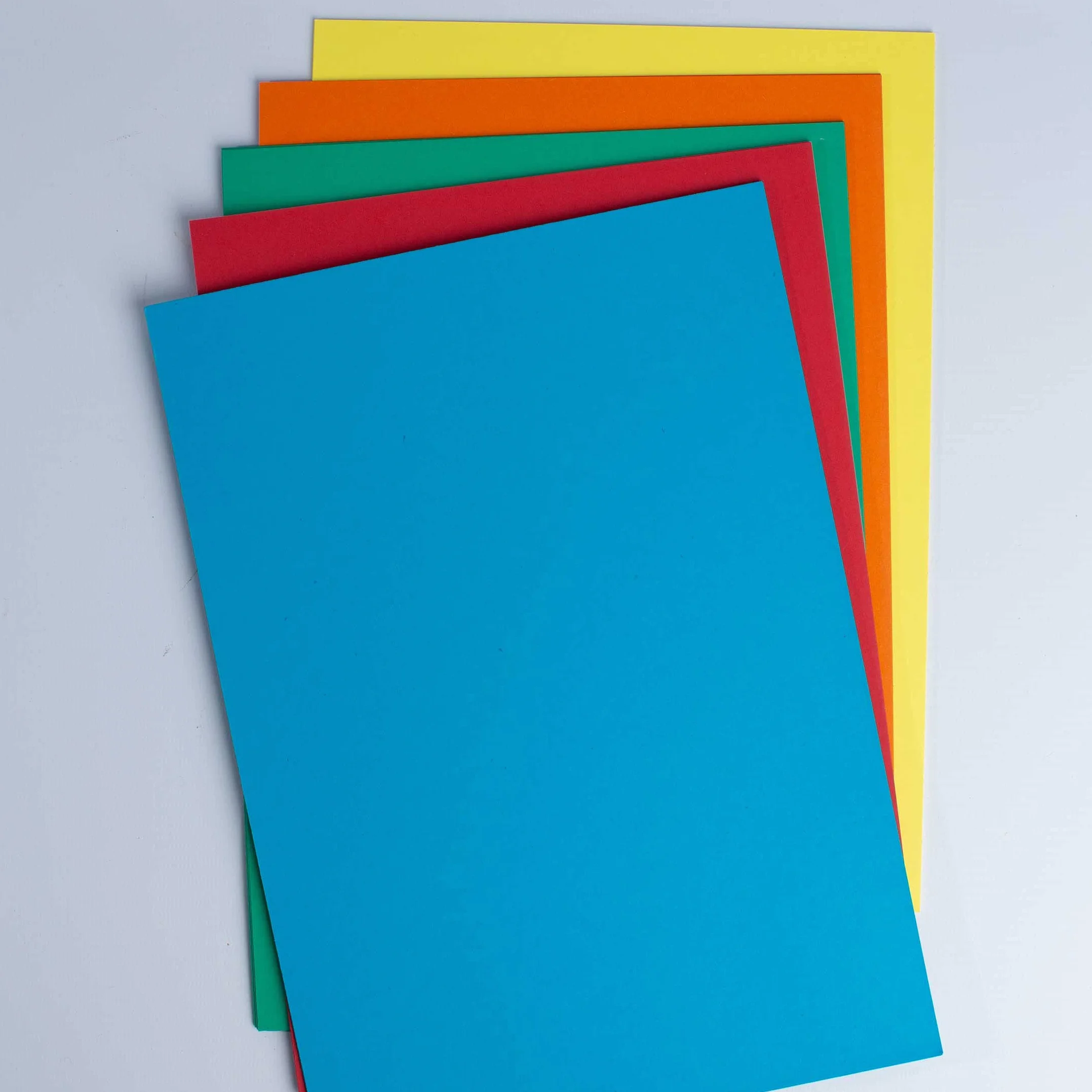 Cartoncini colorato A2 220 g/mq assortiti confezione da 50 fogli