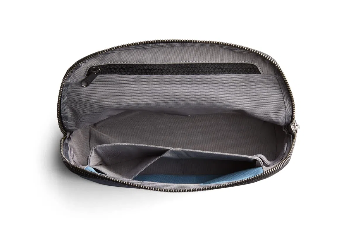 Bellroy Desk Caddy (organizzatore di tecnologia)