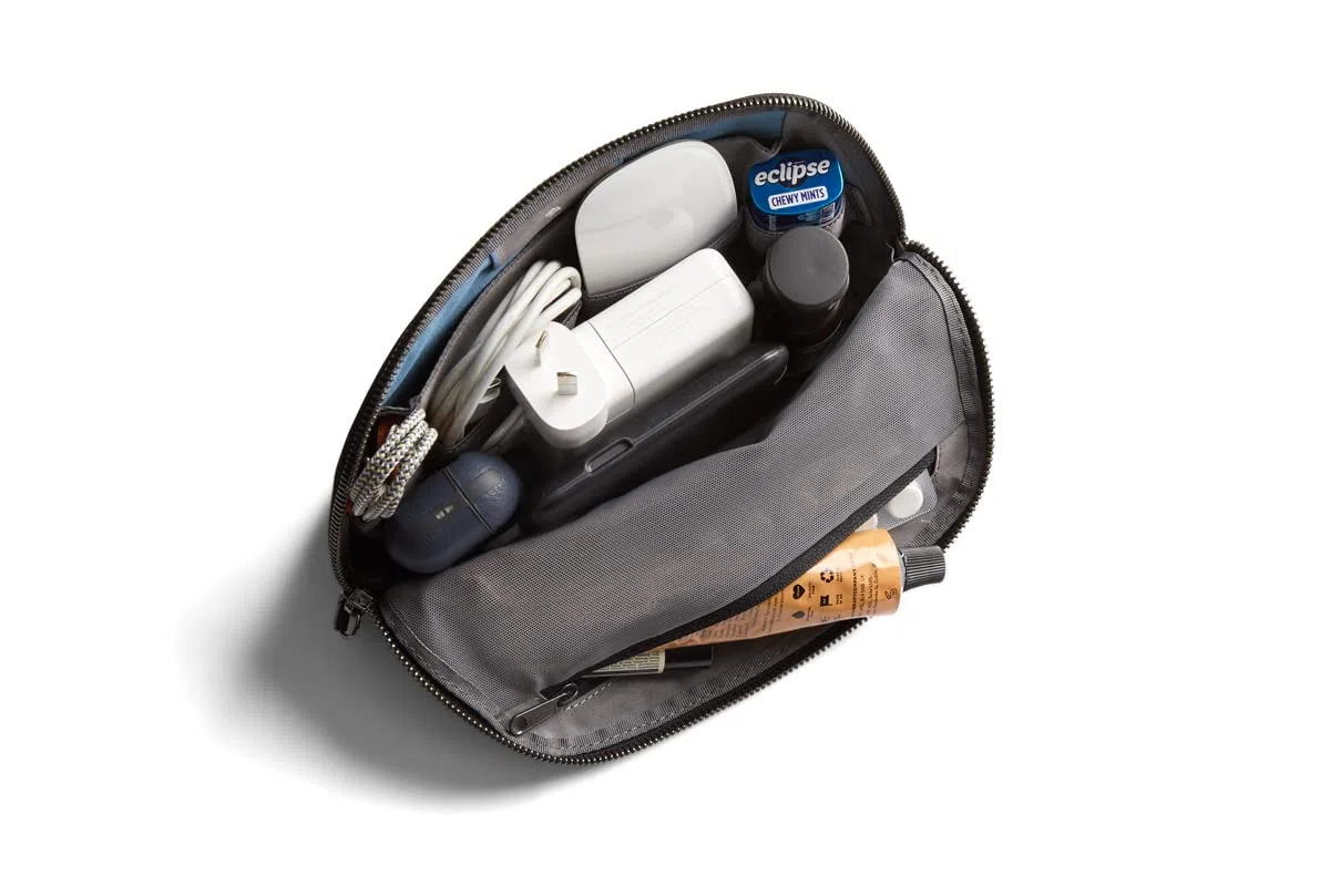 Bellroy Desk Caddy (organizzatore di tecnologia)